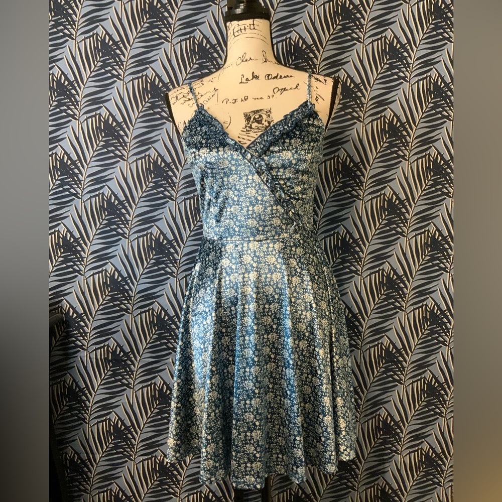 #27 EUC Mi Ami Blue Velvet Dress Medium